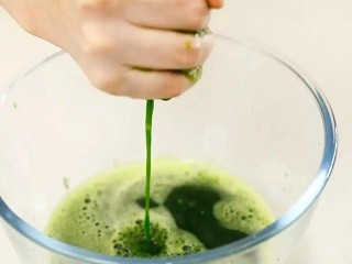 斑斓榴莲班戟怎么做？