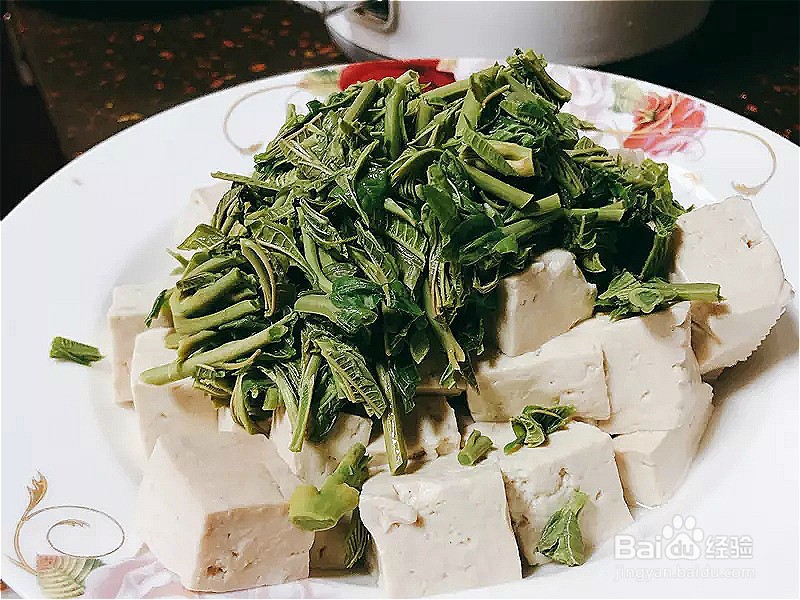 怎样做出家常菜系列之香椿拌豆腐