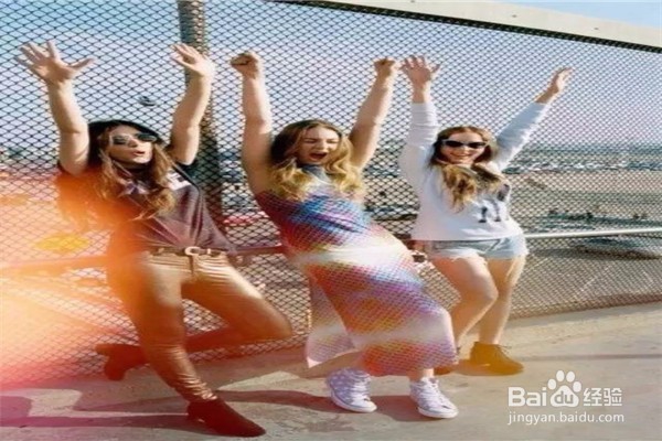 拍照攻略-50大闺蜜拍照姿势,学来刷爆你朋友圈