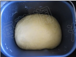 鲜奶油辫子面包