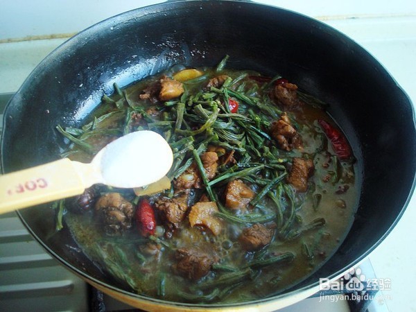 干豆角烧鸭的做法