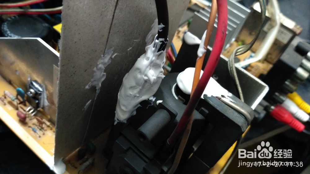 TCL电视机不通电频繁烧保险与电源模块维修经验