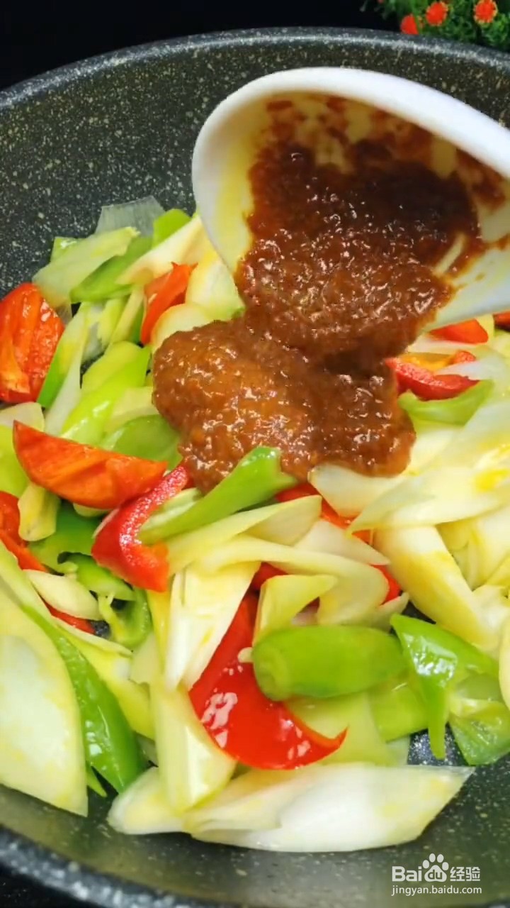 超级好吃下饭的大葱炒鸡蛋在家是怎样做的