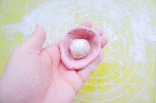 花生流沙猪猪汤圆