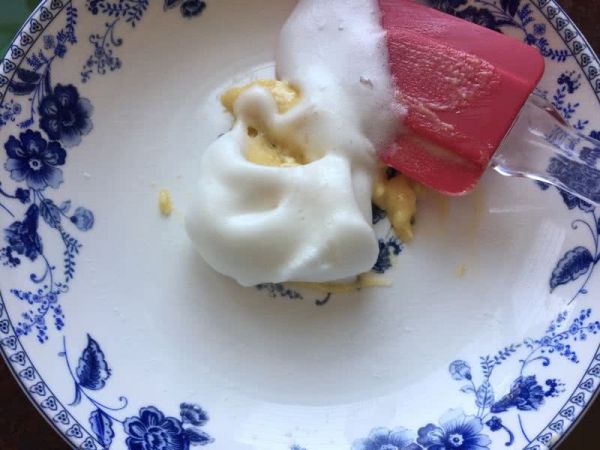 草莓奶油蛋糕卷