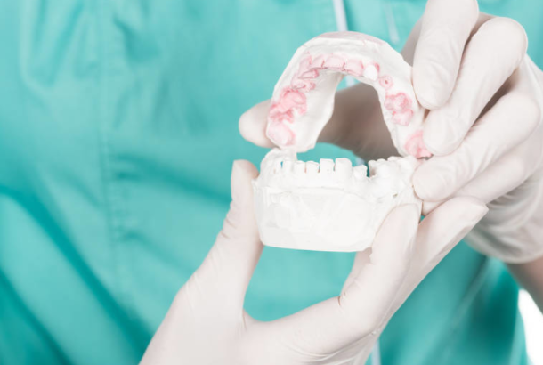 急急急，哪个大专学校的口腔医学比较好