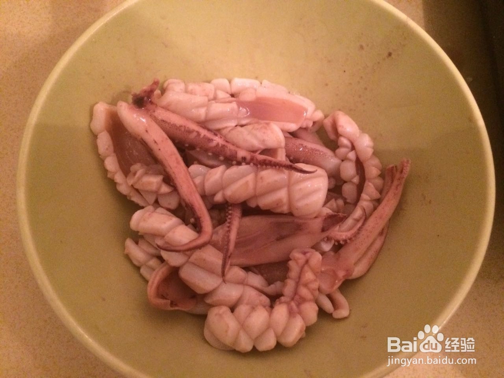 荷兰豆炒鲜鱿鱼的家常做法