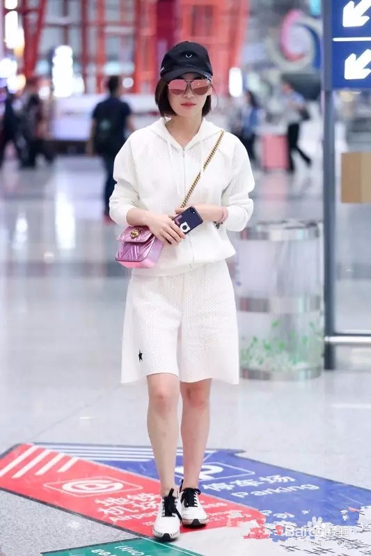 看奚梦瑶、蒋欣爱搭男生大短裤，值得学习！