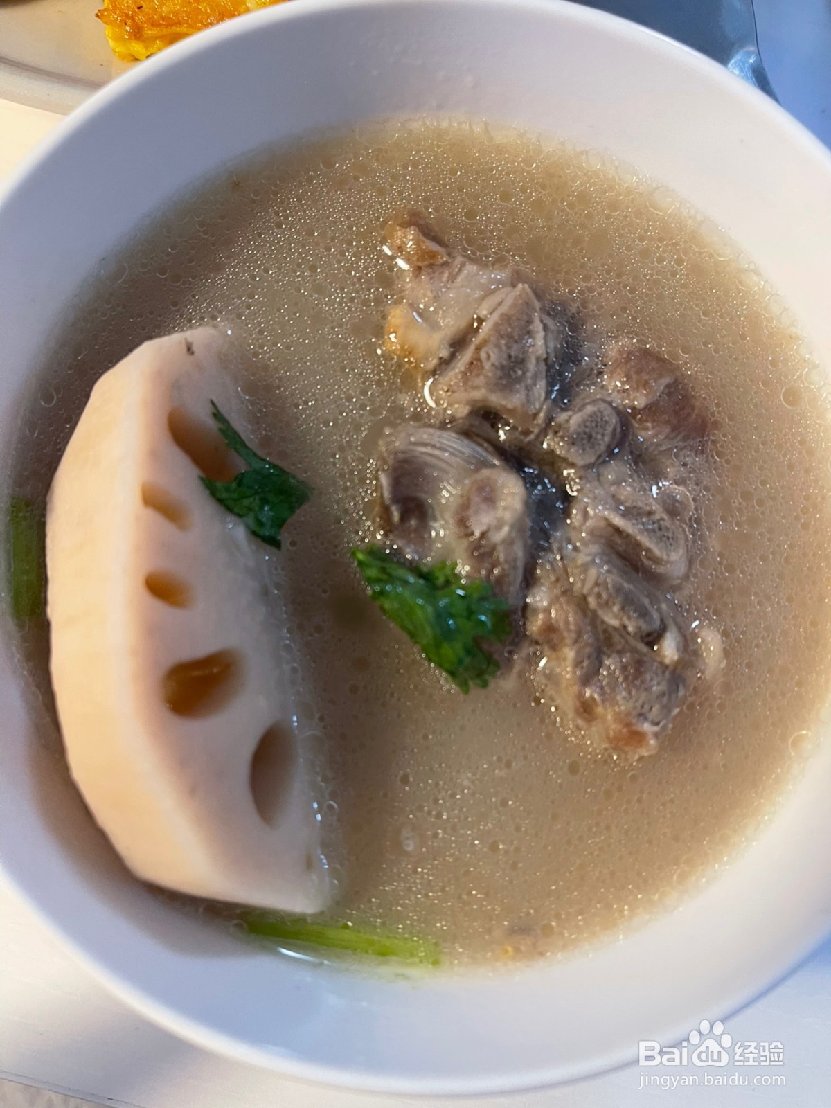 排骨莲藕汤的做法