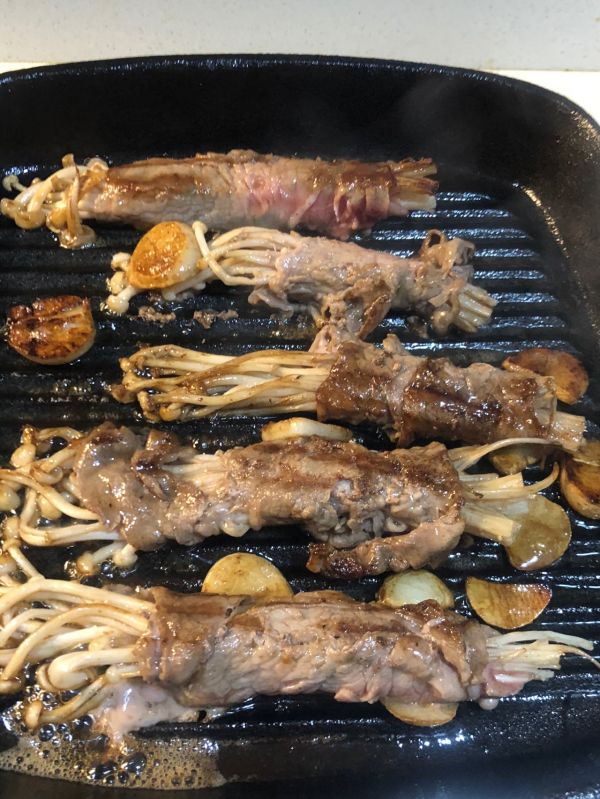 黄油炙烤肥牛卷