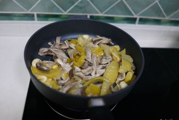 白果咸菜猪肚煲