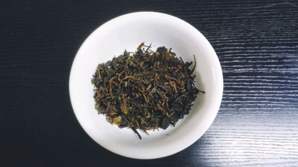 梅菜干酱油蛋炒饭