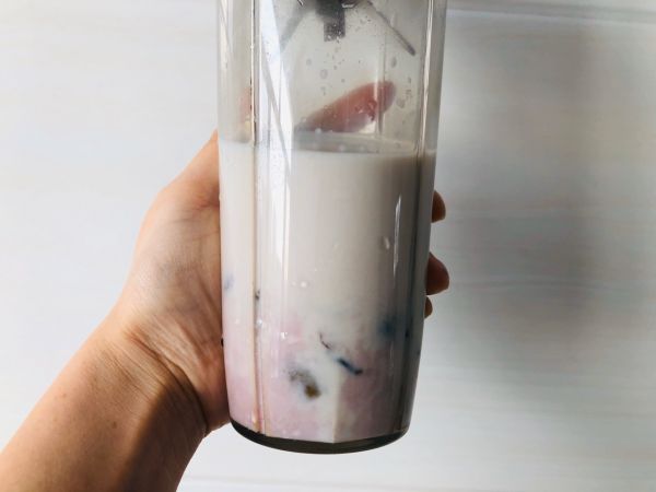 蔓越莓山药奶昔