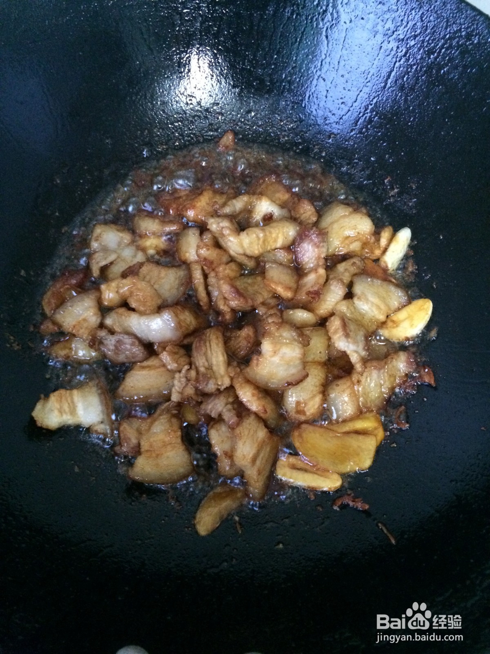 美味的五花肉炒苦瓜