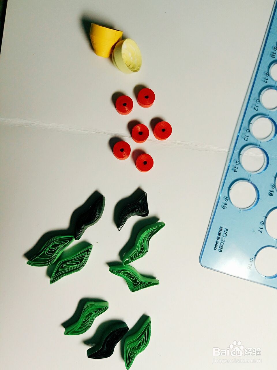 手工制作--衍纸圣诞贺卡