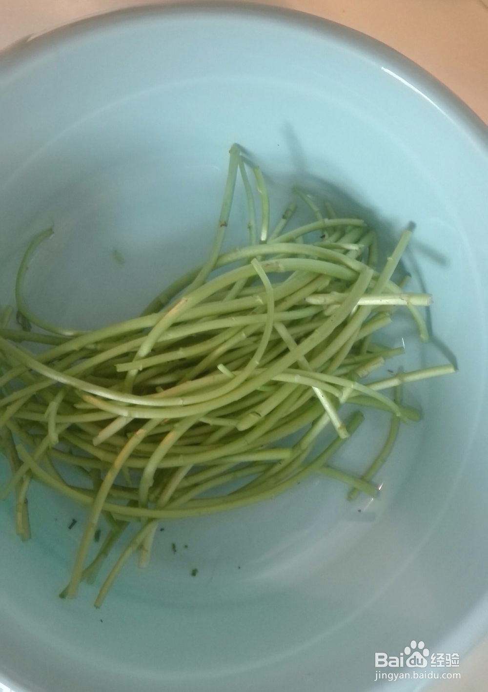 腊肉怎么吃？腊肉炒藜蒿