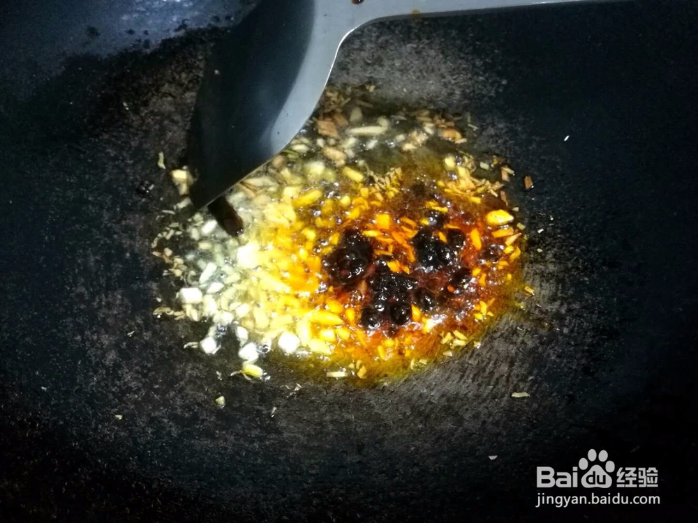 苗府家常干锅包菜的做法
