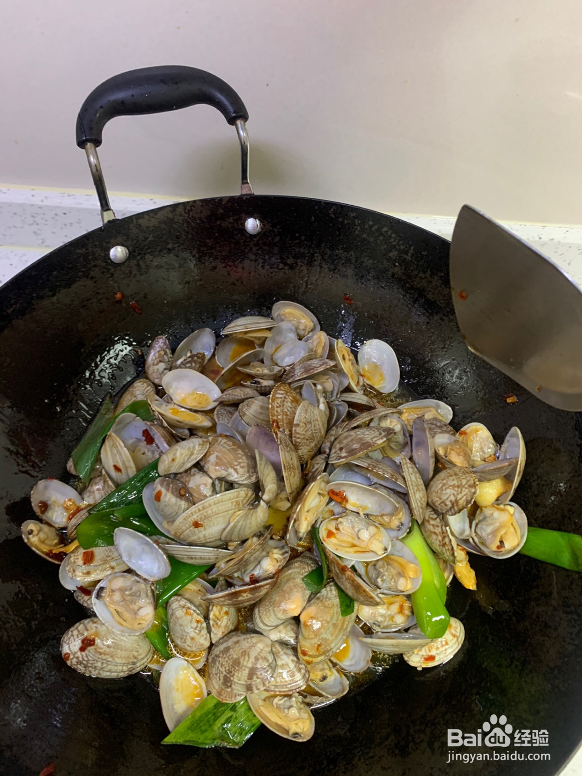 爆潮花蛤的做法