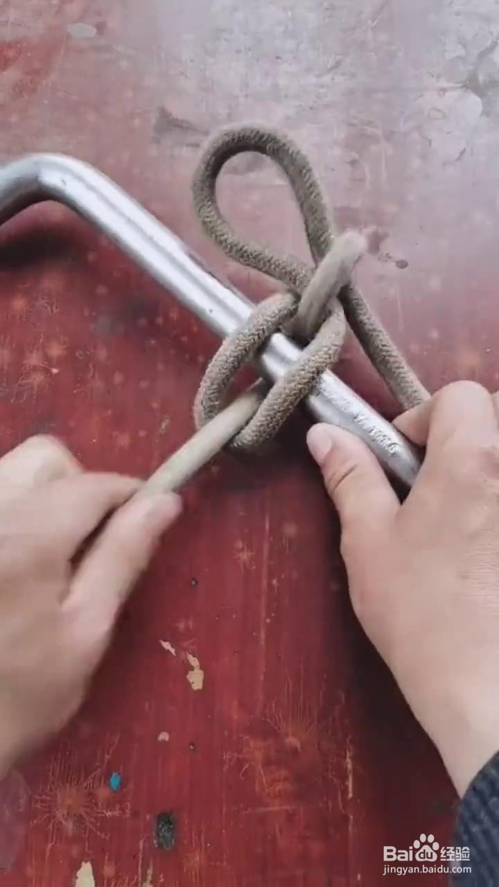 如何打一个杠杆式拖车扣？