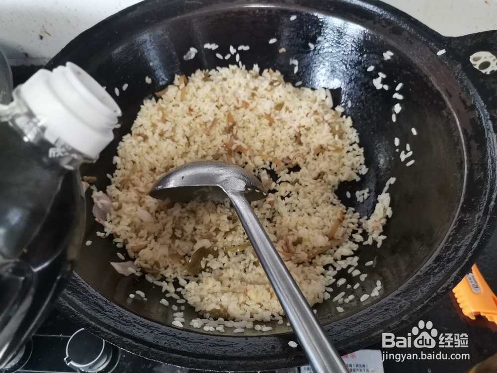 榨菜肉丝蛋炒饭