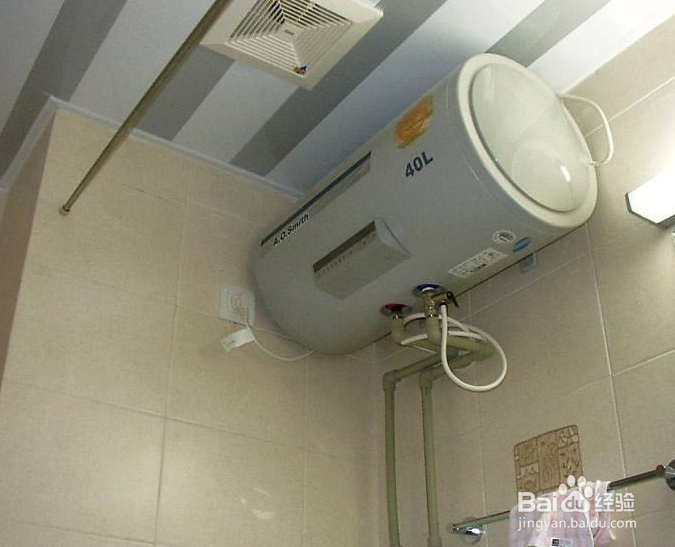 家里的电热水器通电一会就跳闸怎么回事？