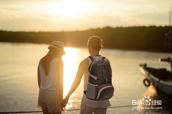 如何跟喜欢的男生聊天？有哪些经验可以借鉴？