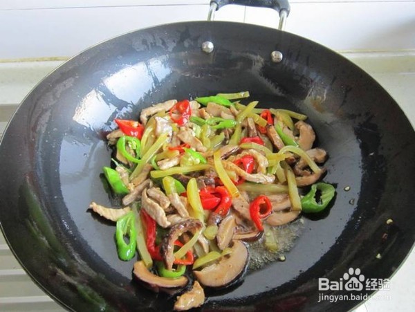 榨菜香菇炒肉的制作方法