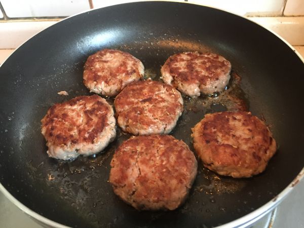 鹅肝酱牛肉汉堡