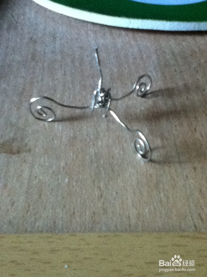 怎样用U型针做工艺品：[3]烛台