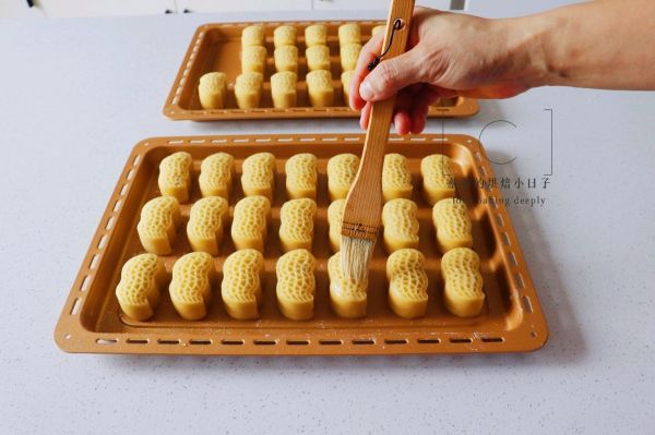 椒盐花生酥皮月饼