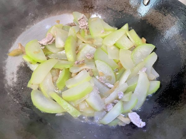 葫芦炒榨菜肉丝