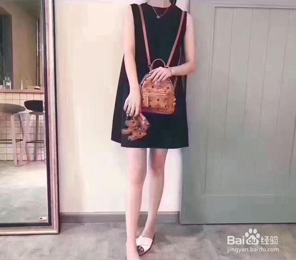 mcm 迷你 怎么背好看