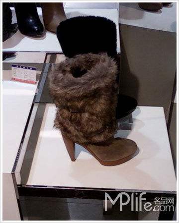流行毛靴怎样穿防止"熊腿"