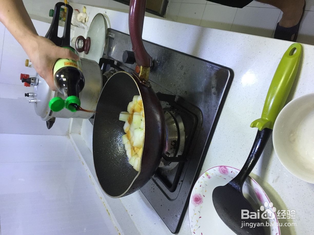 如何做出美味的红烧冬瓜