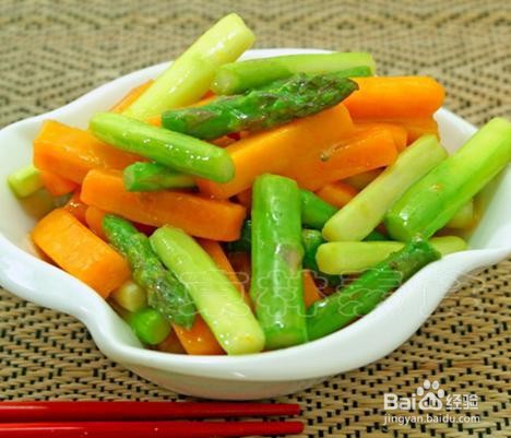 南瓜条炒芦笋