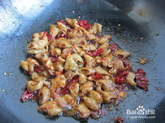 超级好吃的干煸肥肠