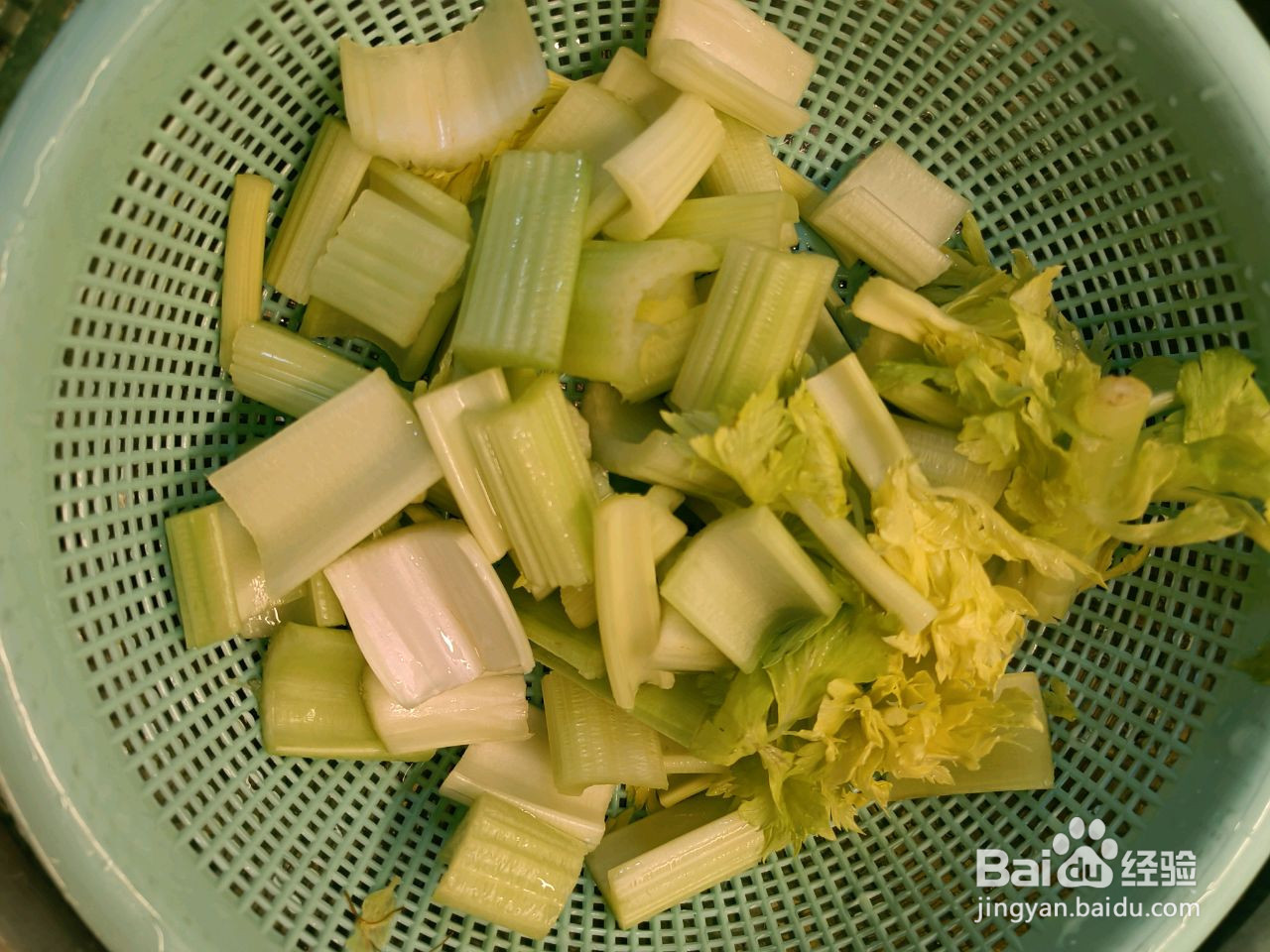 西芹滑牛的做法