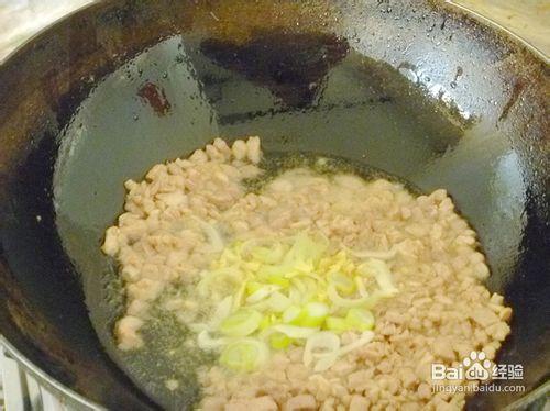 【怡汝私房快手小炒】教你做简单米饭杀手菜---榄菜肉米四季豆
