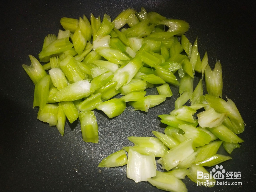 素炒西芹的做法
