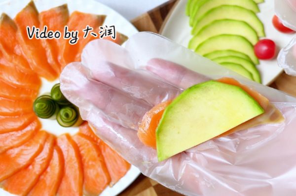 三文鱼牛油果刺身