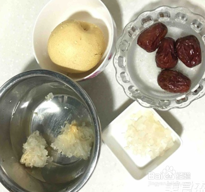 红枣雪梨银耳汤