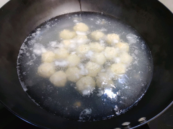 老少皆宜团团圆圆肉丸汤