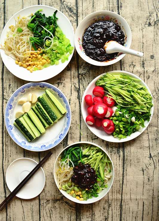 老北京做的老北京炸酱面，吃了一碗再想一碗！