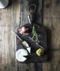 烤无花果配奶酪