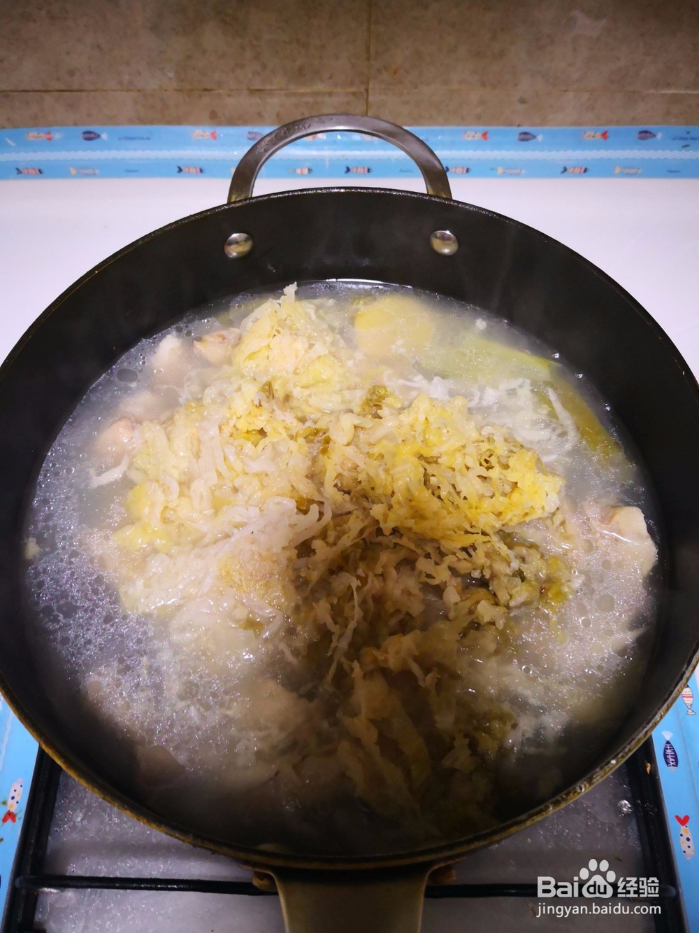 怎么做脊骨炖酸菜