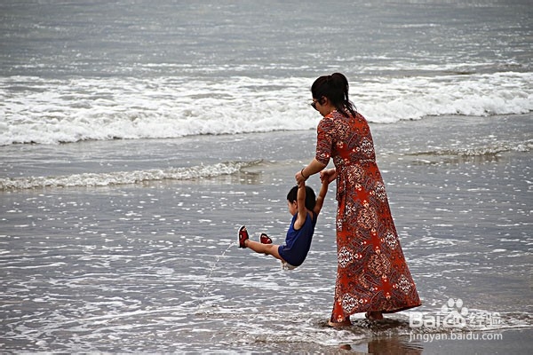 雨天打雷吓哭宝宝 妙招巧化解