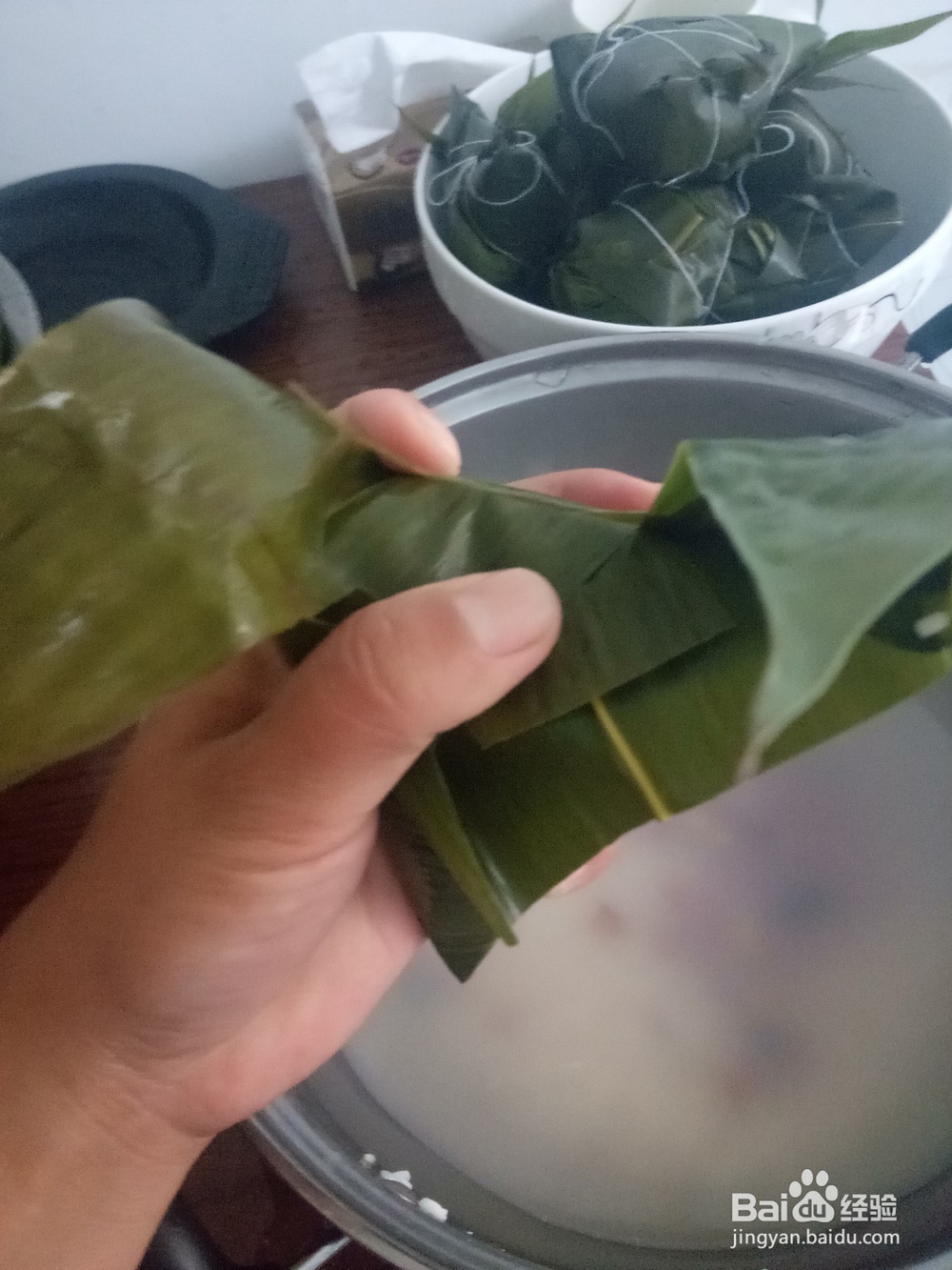葡萄干红豆粽子