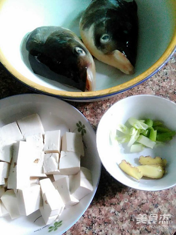 鱼头汤的家常做法