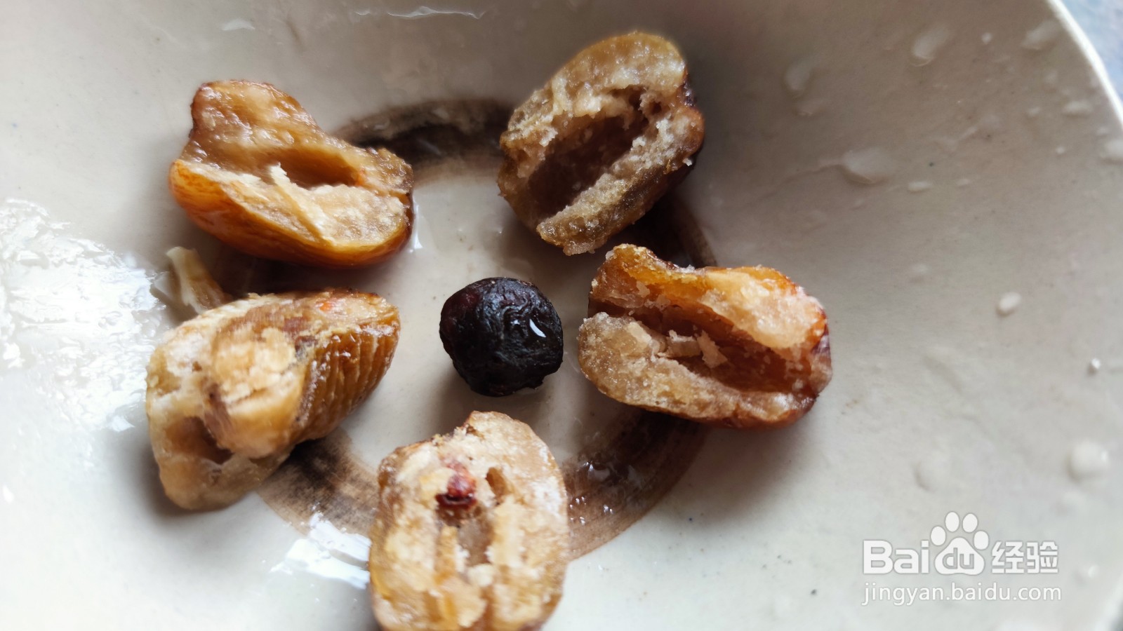 洛神桂圆蜜枣八宝饭