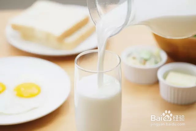 给宝宝添加辅食的时候要注意点什么